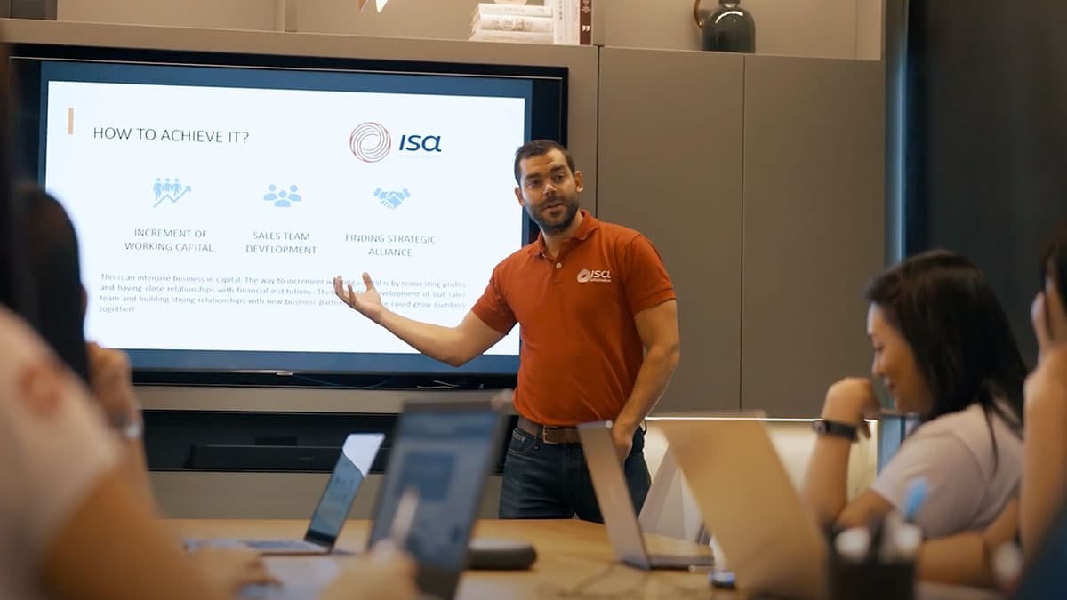 Juan Ricardo Isaza giving a presentation about ISA Foods